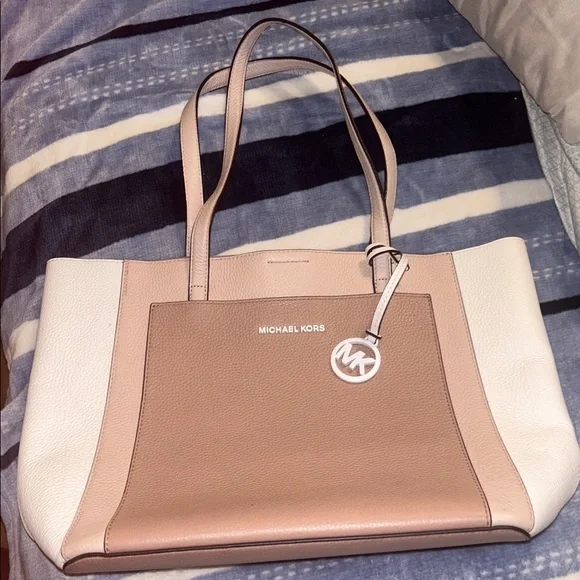 Michael Kors Tan Tote Bag - Picture 4 of 9
